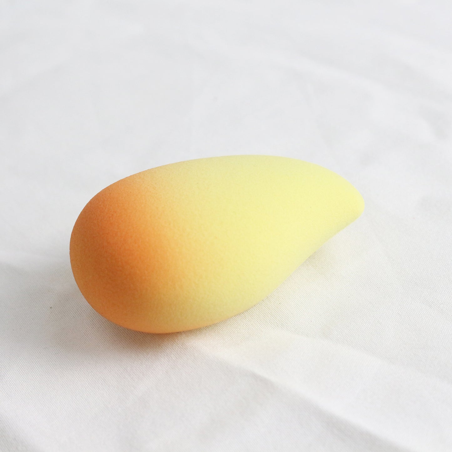 Gradient peach makeup egg, dual-use wet and dry, super soft and powder-free